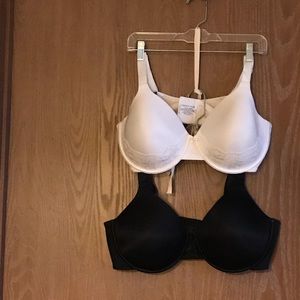 Lot of two bra